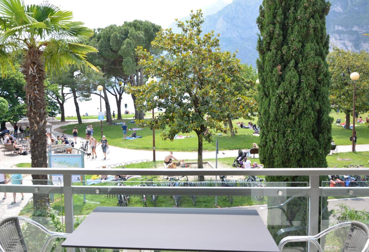 Terrazza Sul Lago Riva del Garda Extérieur photo